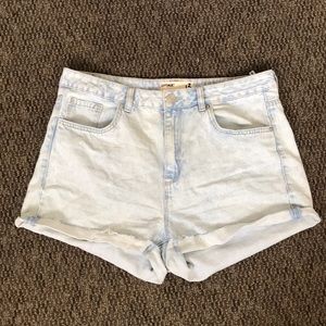 acid wash denim shorts